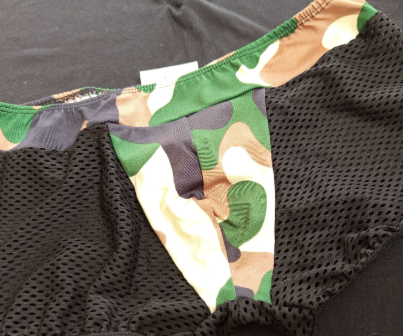 Cueca militar em renda